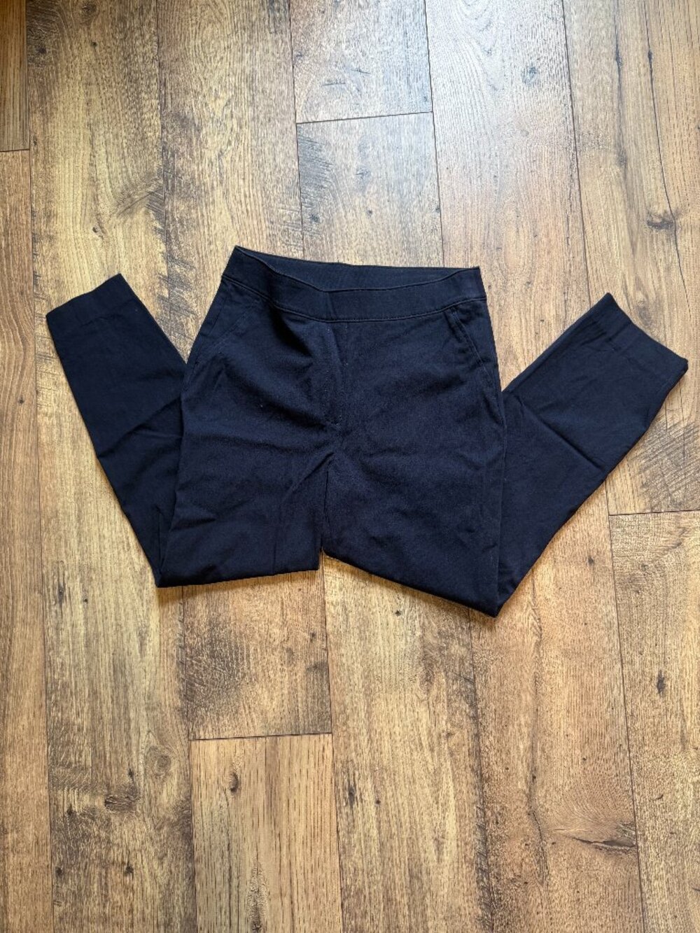 SPANX Black Pull-On Slim-Leg Pants – Size Small